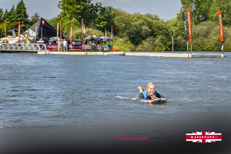 Rider at the 2025 Midlands Nautique UK Wake Nationals Wakesurf - Photos Mantis Pro Media