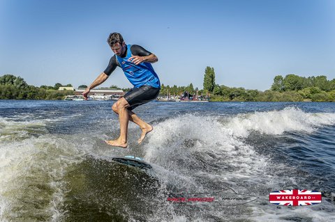 Rider at the 2025 Midlands Nautique UK Wake Nationals Wakesurf - Photos Mantis Pro Media