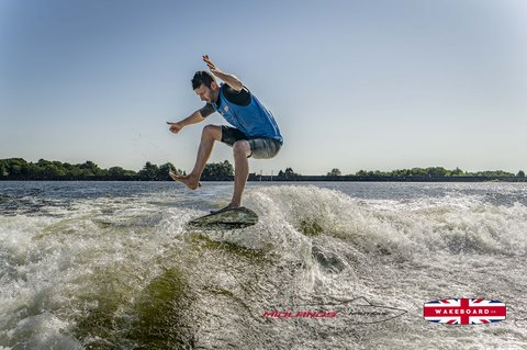 Rider at the 2025 Midlands Nautique UK Wake Nationals Wakesurf - Photos Mantis Pro Media