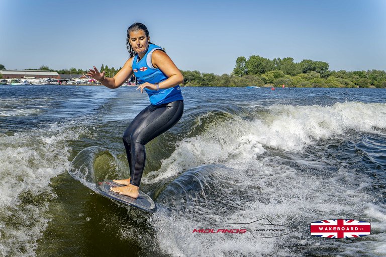 Rider at the 2025 Midlands Nautique UK Wake Nationals Wakesurf - Photos Mantis Pro Media