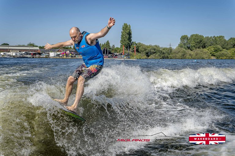 Rider at the 2025 Midlands Nautique UK Wake Nationals Wakesurf - Photos Mantis Pro Media