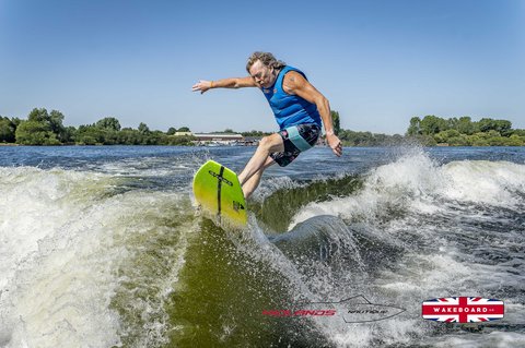 Paul Davis at the 2025 Midlands Nautique UK Wake Nationals Wakesurf - Photos Mantis Pro Media