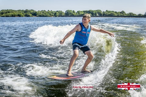 Rider at the 2025 Midlands Nautique UK Wake Nationals Wakesurf - Photos Mantis Pro Media