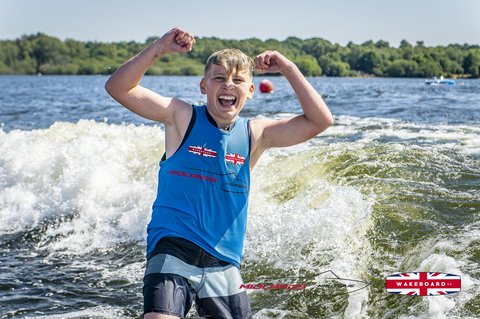 Rider at the 2025 Midlands Nautique UK Wake Nationals Wakesurf - Photos Mantis Pro Media