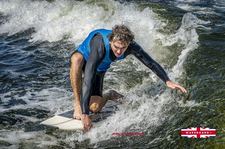 Rider at the 2025 Midlands Nautique UK Wake Nationals Wakesurf - Photos Mantis Pro Media