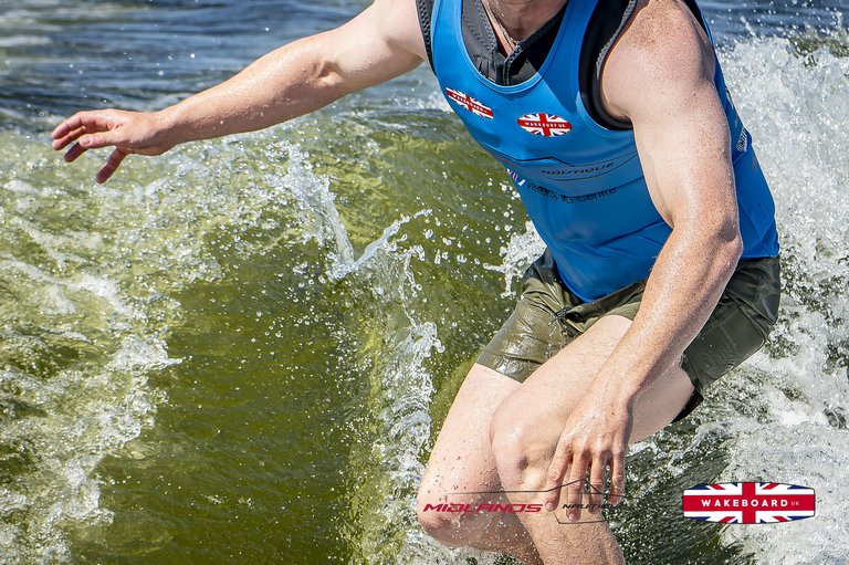 Rider at the 2025 Midlands Nautique UK Wake Nationals Wakesurf - Photos Mantis Pro Media