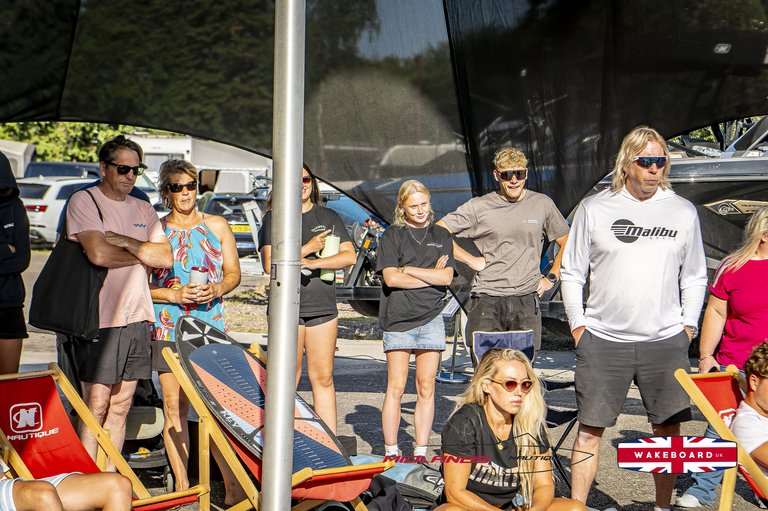 Rider at the 2025 Midlands Nautique UK Wake Nationals Wakesurf - Photos Mantis Pro Media