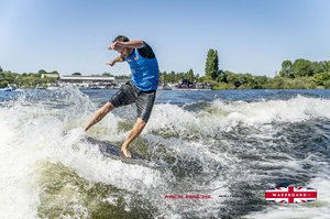Rider at the 2025 Midlands Nautique UK Wake Nationals Wakesurf - Photos Mantis Pro Media