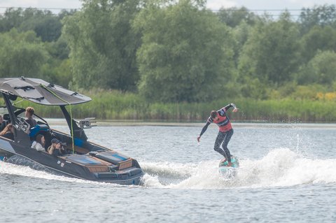 Ant Edwards at the 2023 Malibu Boats UK Wakesurf Nationals - Photo Mark Osmond Mich Rowley