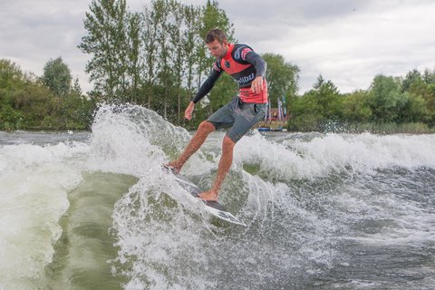 Ant Edwards at the 2023 Malibu Boats UK Wakesurf Nationals - Photo Mark Osmond Mich Rowley