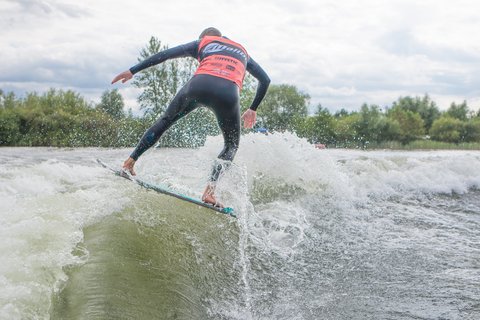 Ant Edwards at the 2023 Malibu Boats UK Wakesurf Nationals - Photo Mark Osmond Mich Rowley