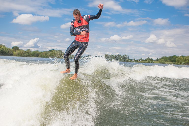Ant Edwards at the 2023 Malibu Boats UK Wakesurf Nationals - Photo Mark Osmond Mich Rowley