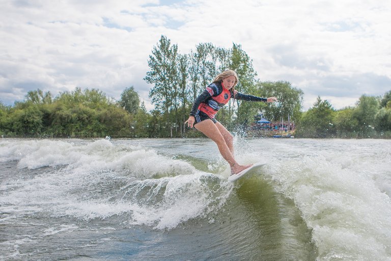 Ava Sherfield at the 2023 Malibu Boats UK Wakesurf Nationals - Photo Mark Osmond Mich Rowley