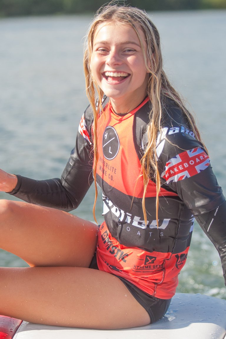 Emilia Whitehouse at the 2023 Malibu Boats UK Wakesurf Nationals - Photo Mark Osmond Mich Rowley