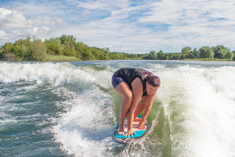 Isabella Williams at the 2023 Malibu Boats UK Wakesurf Nationals