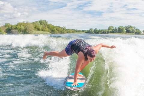 Isabella Williams at the 2023 Malibu Boats UK Wakesurf Nationals - Photo Mark Osmond Mich Rowley