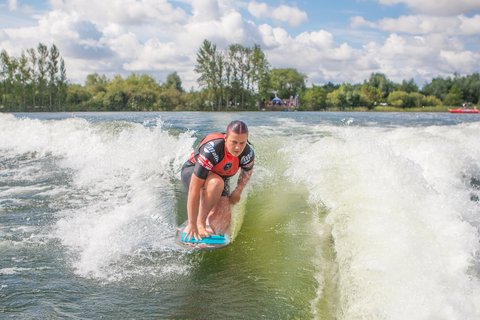 Isabella Williams at the 2023 Malibu Boats UK Wakesurf Nationals - Photo Mark Osmond Mich Rowley