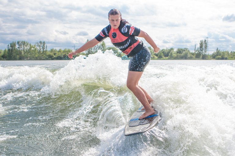 Isabella Williams at the 2023 Malibu Boats UK Wakesurf Nationals