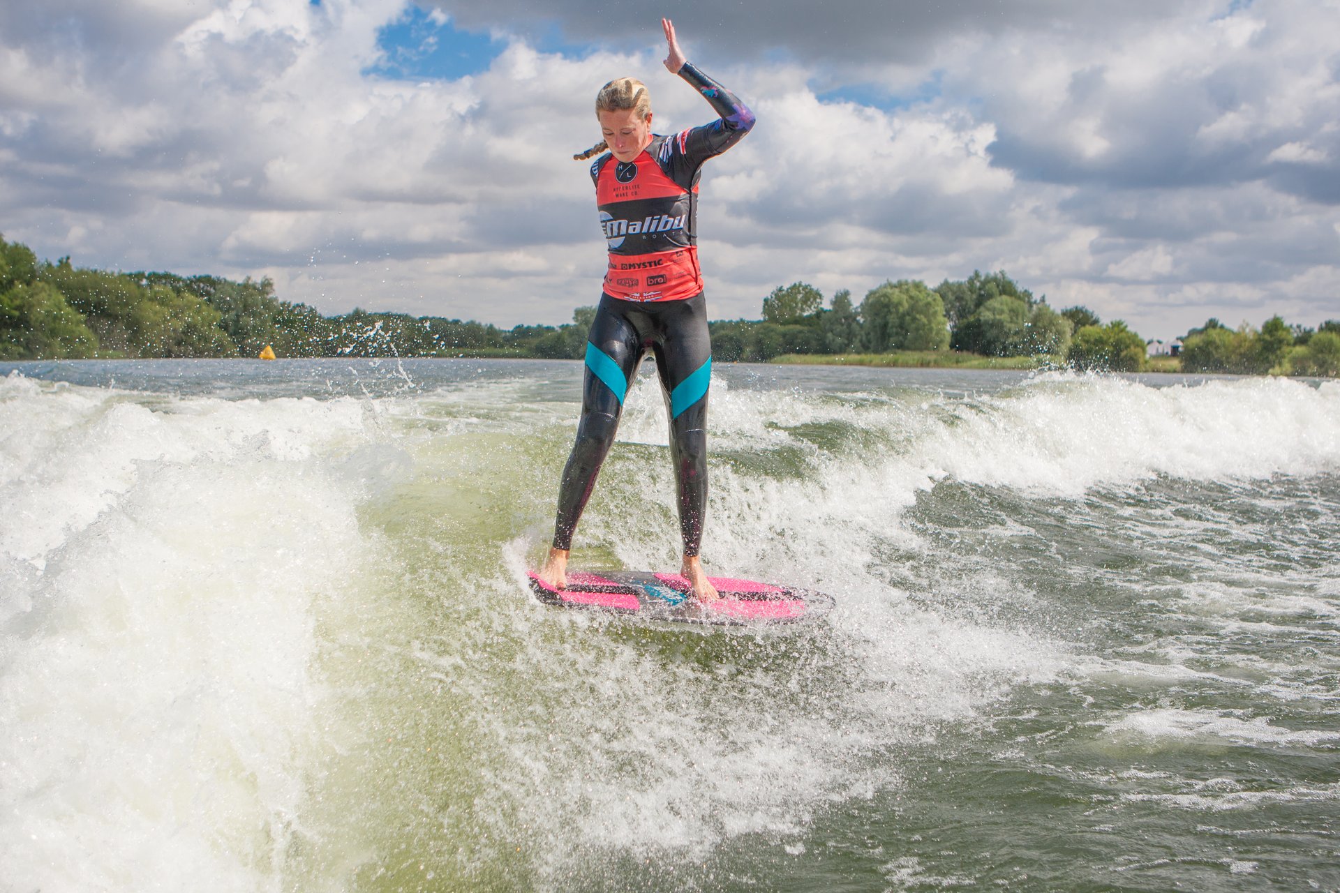 Jen Edwards at the 2023 Malibu Boats UK Wakesurf Nationals