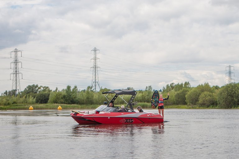 Jen Edwards at the 2023 Malibu Boats UK Wakesurf Nationals - Photo Mark Osmond Mich Rowley
