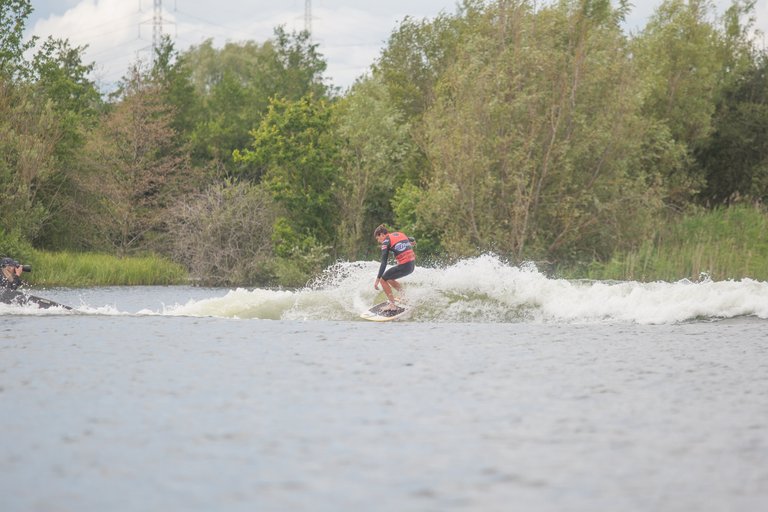 Olli Loder at the 2023 Malibu Boats UK Wakesurf Nationals
