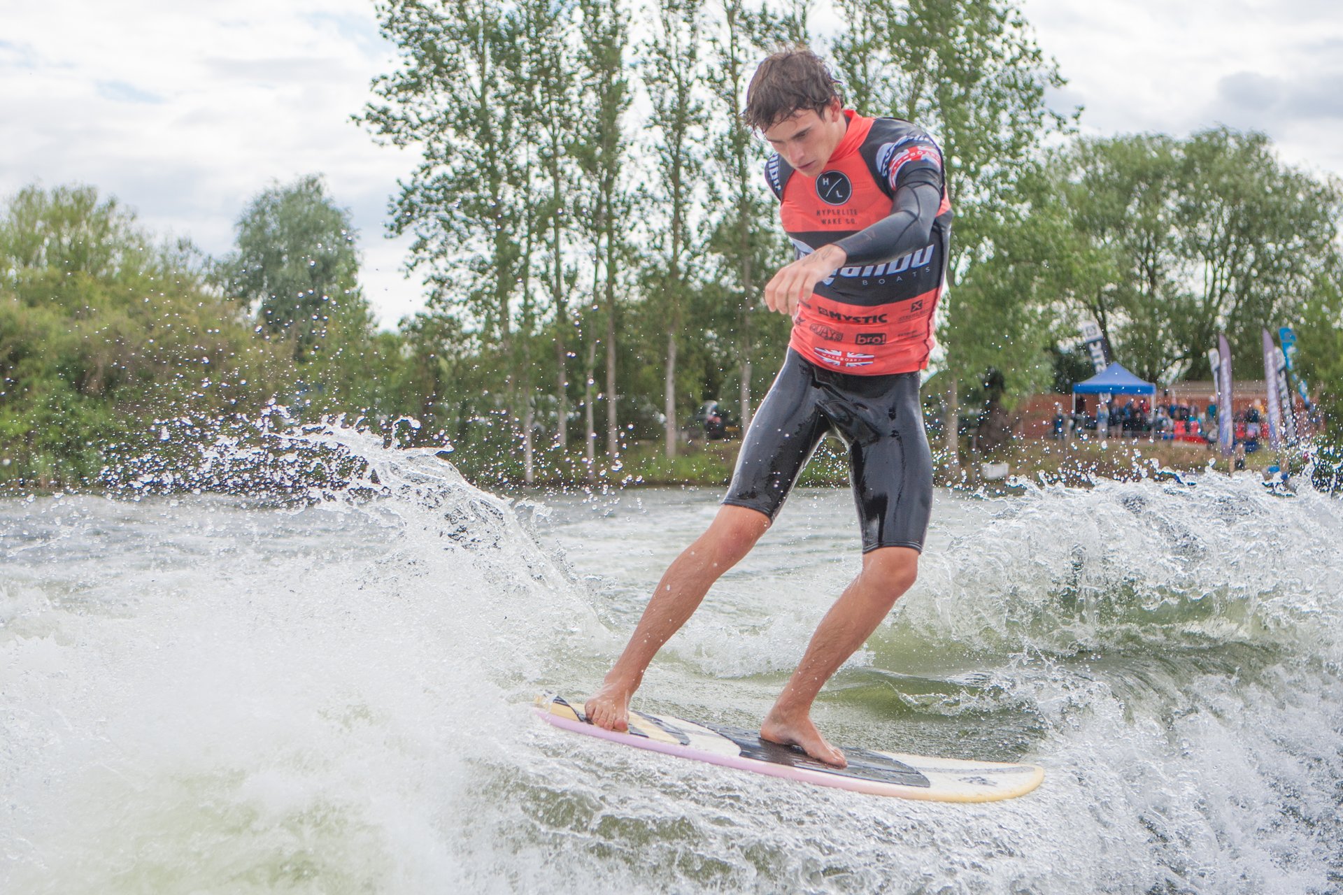 Olli Loder at the 2023 Malibu Boats UK Wakesurf Nationals