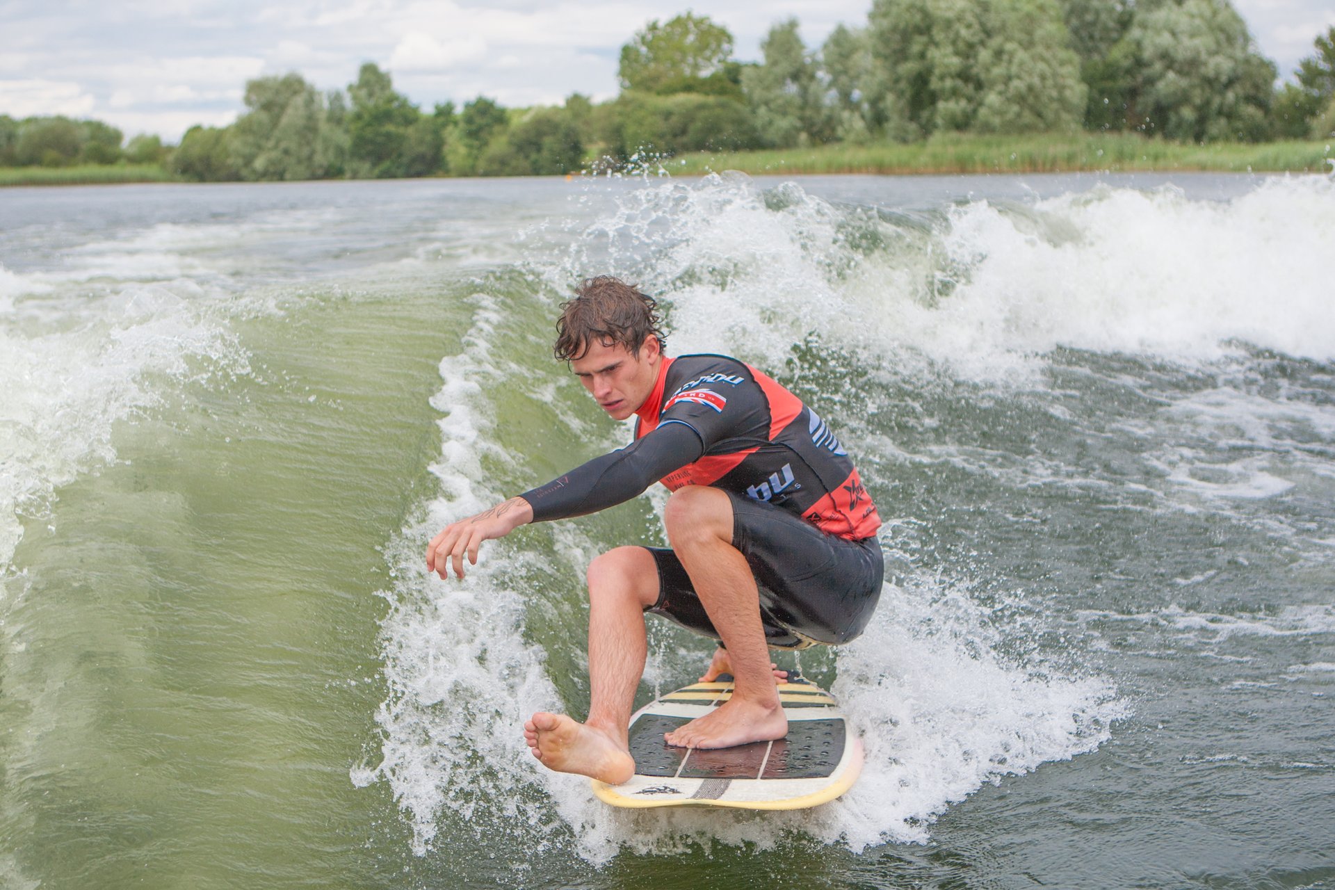 Olli Loder at the 2023 Malibu Boats UK Wakesurf Nationals