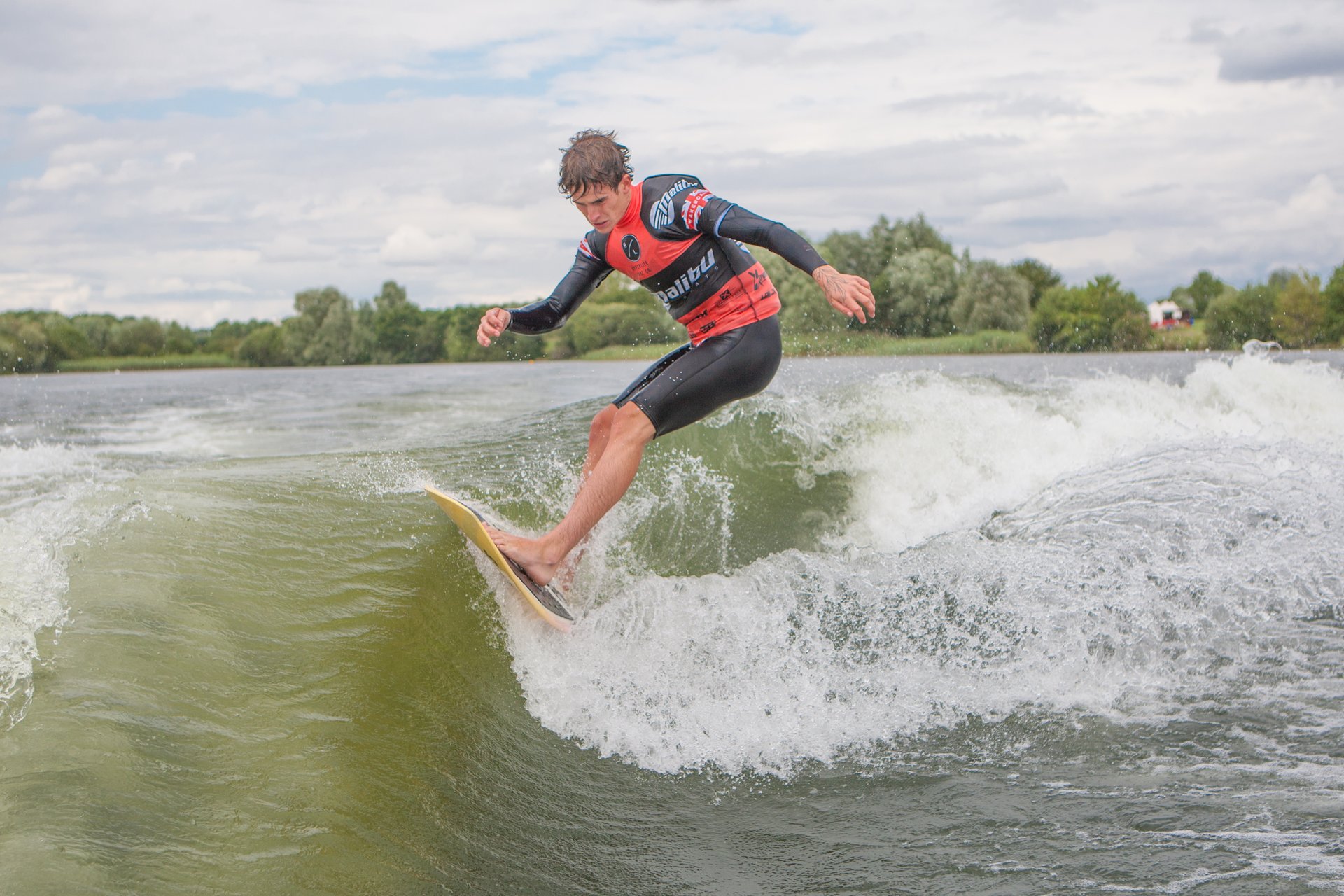 Olli Loder at the 2023 Malibu Boats UK Wakesurf Nationals