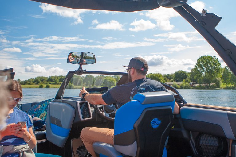 Ross Phillips at the 2023 Malibu Boats UK Wakesurf Nationals - Photo Mark Osmond Mich Rowley