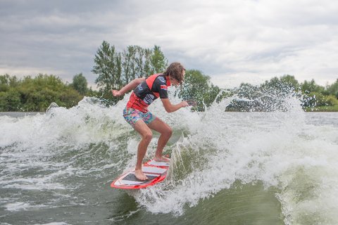 Ryan Thayne at the 2023 Malibu Boats UK Wakesurf Nationals - Photo Mark Osmond Mich Rowley
