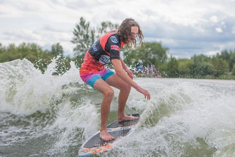 Ryan Thayne at the 2023 Malibu Boats UK Wakesurf Nationals - Photo Mark Osmond Mich Rowley