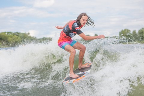 Ryan Thayne at the 2023 Malibu Boats UK Wakesurf Nationals - Photo Mark Osmond Mich Rowley