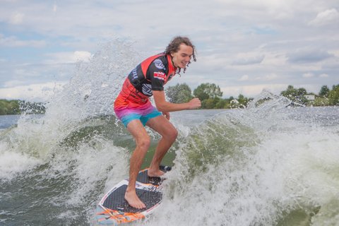 Ryan Thayne at the 2023 Malibu Boats UK Wakesurf Nationals - Photo Mark Osmond Mich Rowley