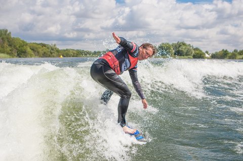Tom Petersen at the 2023 Malibu Boats UK Wakesurf Nationals - Photo Mark Osmond Mich Rowley