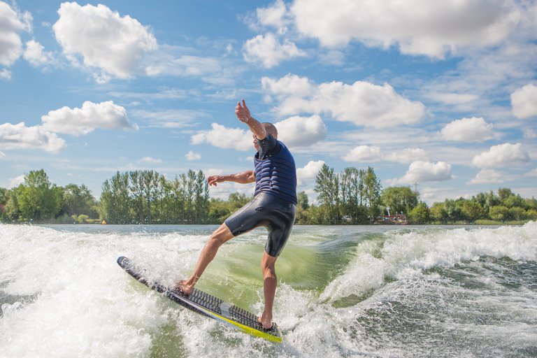 Wes Williams at the 2023 Malibu Boats UK Wakesurf Nationals - Photo Mark Osmond Mich Rowley