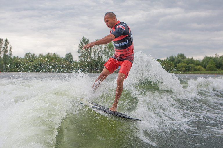 Wes Williams at the 2023 Malibu Boats UK Wakesurf Nationals - Photo Mark Osmond Mich Rowley
